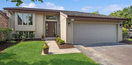 71 Briarwood Circle, Oak Brook