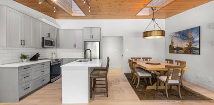 6250 Flute Place, Whistler