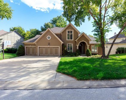 5827 Manor Drive, Parkville