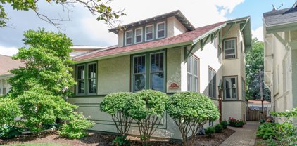 744 S East Avenue, Oak Park