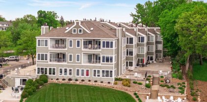 2670 Commerce Boulevard Unit #101, Mound