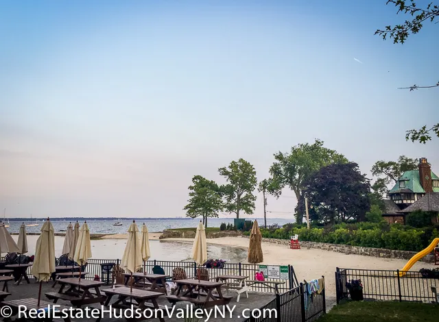 Larchmont Beach NY