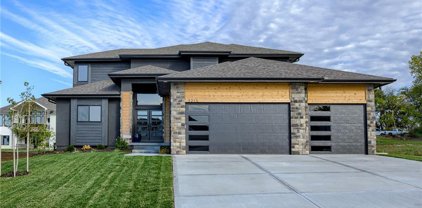 3213 SW Saddlebred Terrace, Lee's Summit