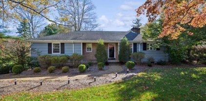 24 Pheasant Hill Dr, Bernardsville Boro