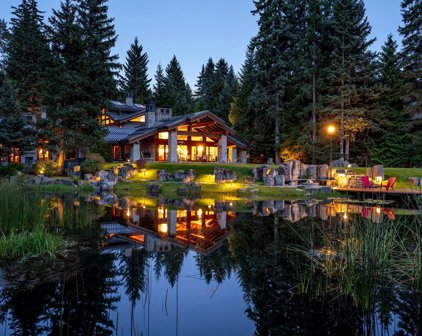 6805 Crabapple Drive, Whistler