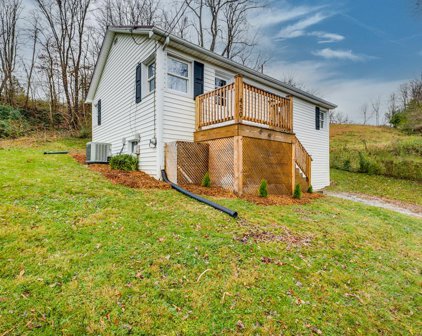 450 Orchard Ave, Chilhowie