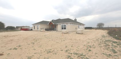 410 Clover Ln, La Vernia