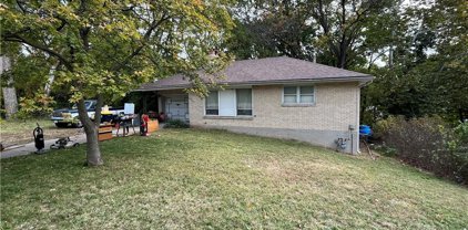 4501 NE Antioch Road, Kansas City