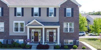 974 Croghan Way, Copley