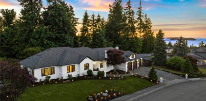 Pristine Basketball Court in Everett, Everett, WA