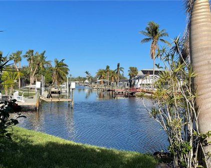 6044 Cocos Dr, Fort Myers