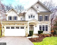 513 Woodland Ct Nw, Vienna image