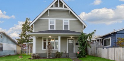 2422 Maple Street, Everett
