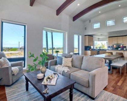 6503 Surfside Lane, Carlsbad