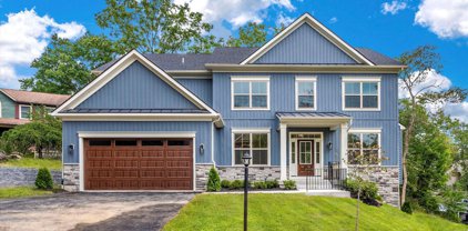 6417 Lakeridge Dr, New Market