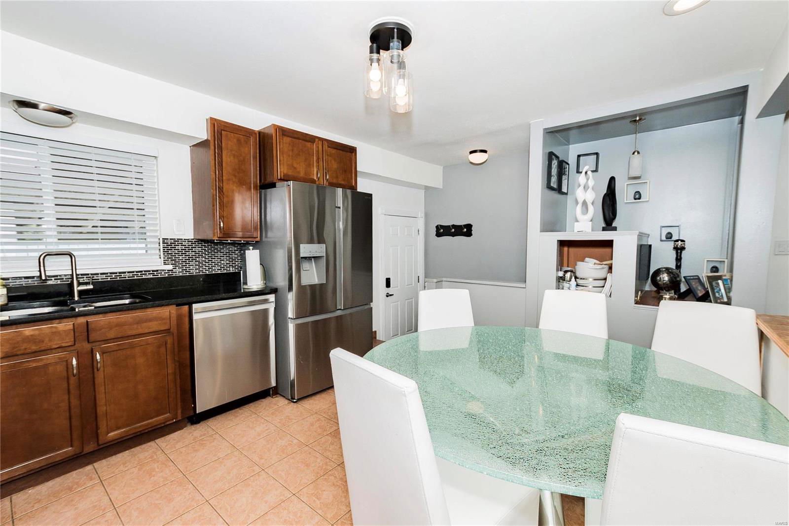 615 Aqua Ridge Drive, St Louis, 63129