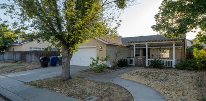2401 Manhattan Way, Modesto