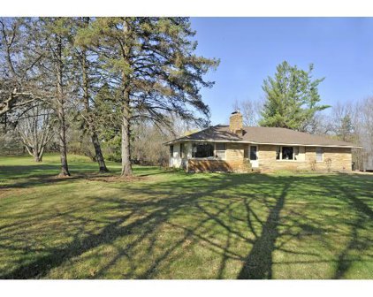 565 Ferndale Road N, Orono