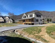 32 Amos  Court, Maggie Valley image