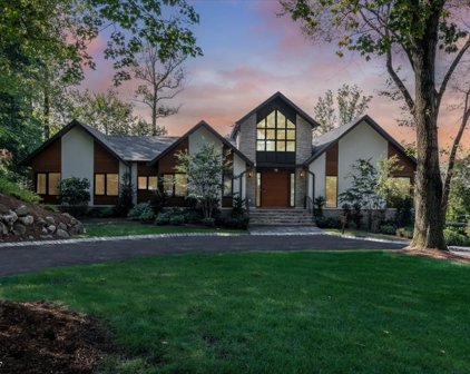 15 Brayton Rd, Livingston Twp.