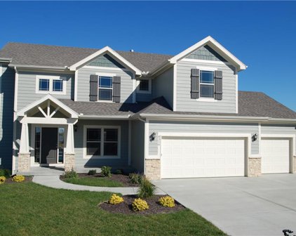 2042 SW Hook Farm Drive, Lee's Summit