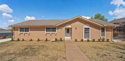 8509 Briargrove  Drive, Woodway