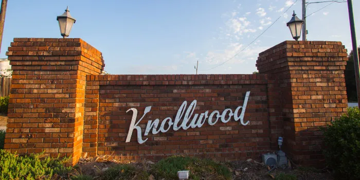 Homes for Sale in Knollwood Heights
