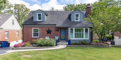 904 Liggett  Avenue, Crestwood