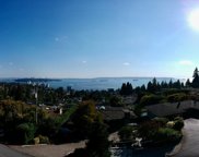 2545 Queens Avenue, West Vancouver image