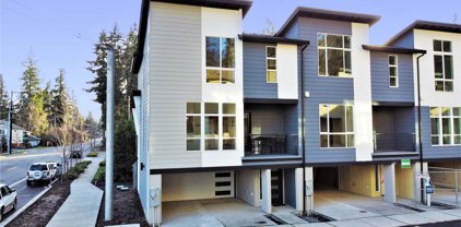 13710 Ash Way Unit #B8, Everett