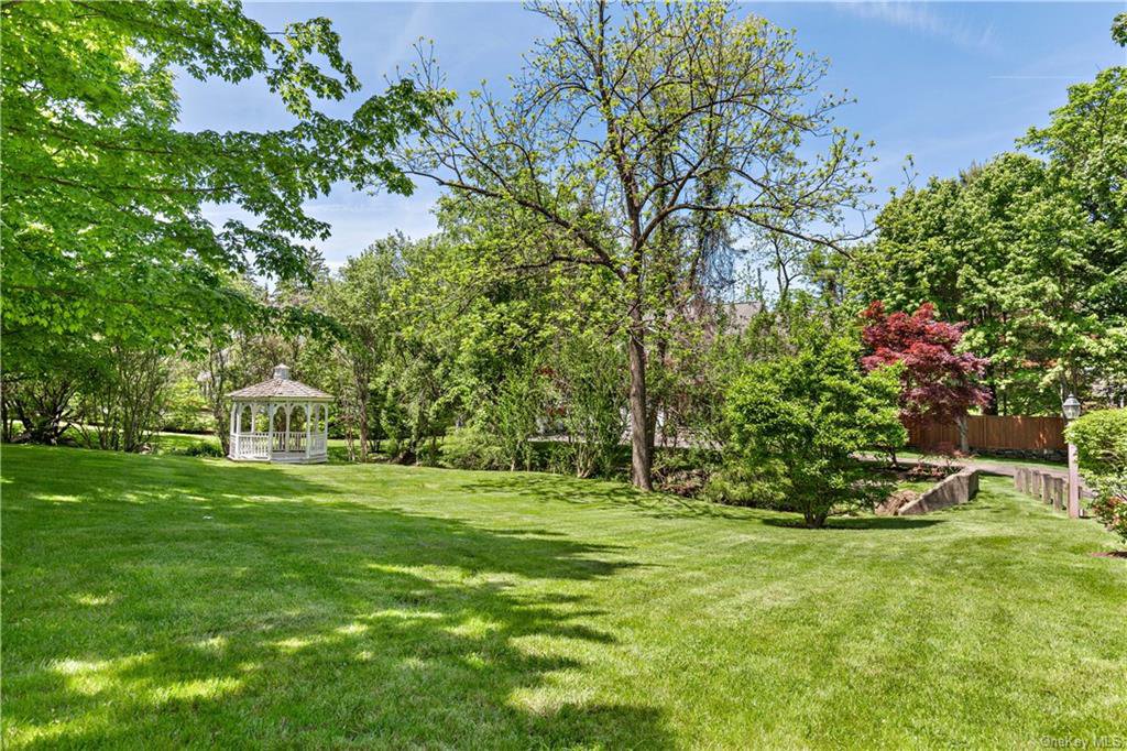 4 Drake Lane, White Plains, 10607