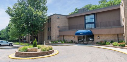 5697 Green Circle Drive Unit #118, Minnetonka