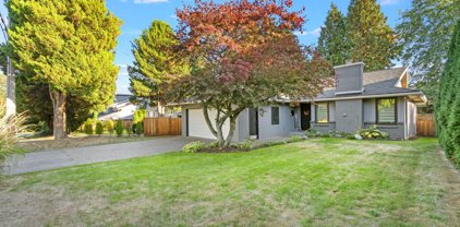 15930 20 Avenue, Surrey
