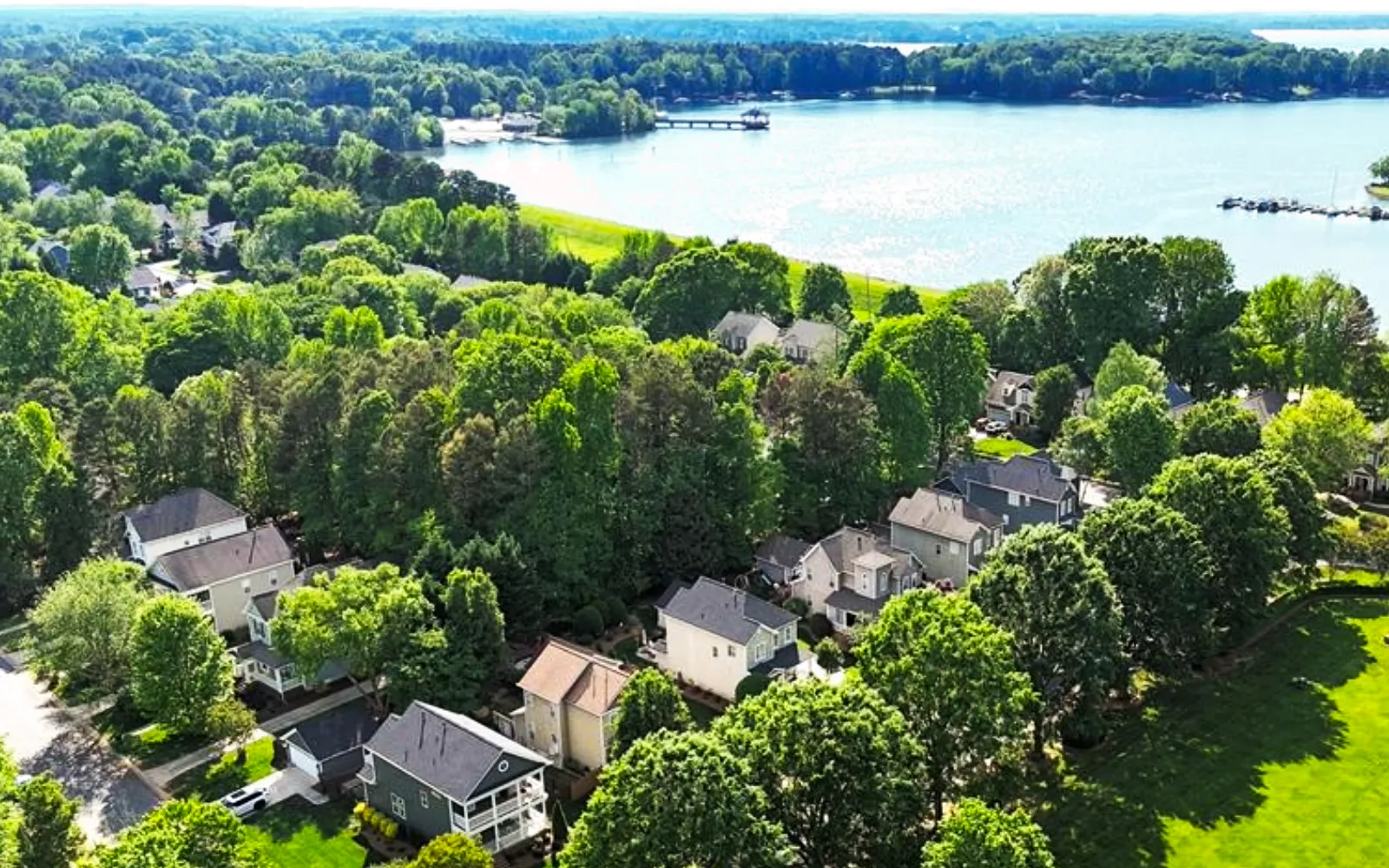 Birkdale neighborhood in Huntersville near Lake Norman