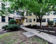 210 Oakwood St Se Unit #203, Washington image