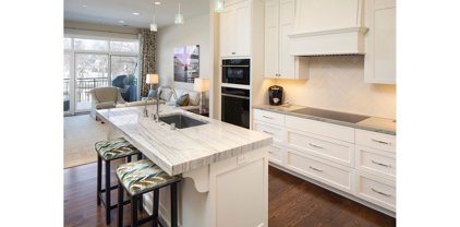 935 Lake Street E Unit #310, Wayzata