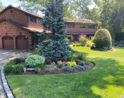1 Loft Lane, Dix Hills image