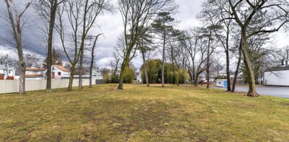 30 W End Ave, Somerville Boro