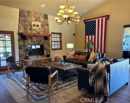 23315 Old Wagon Road, Escondido