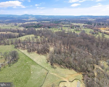Highland Estate Ln, Middleburg