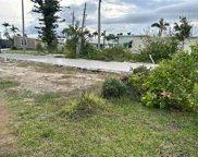 3868 Cruz Drive, St. James City image