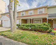 2 Windsor   Mews, Cherry Hill image