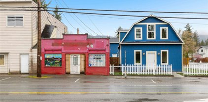 121 Croft Avenue, Gold Bar