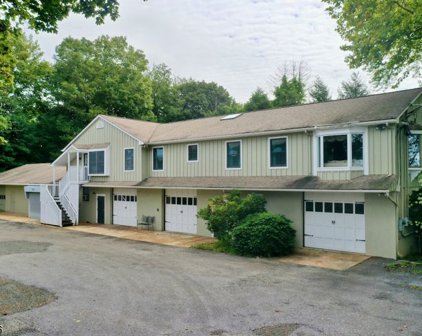 452 County Road 513, Califon Boro