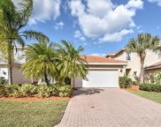 10375 Carolina Willow Dr, Fort Myers image