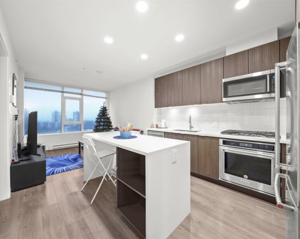 530 Whiting Way Unit 709, Coquitlam