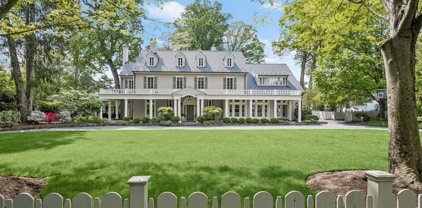 7610 Fairfax Rd, Bethesda
