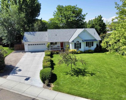 1047 W Ashwood Ct, Kuna