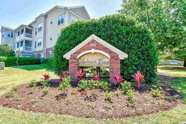 Harbour Cove Townhomes in Barefoot Resort