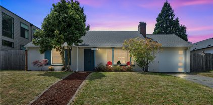 10063 8th Avenue NW, Seattle